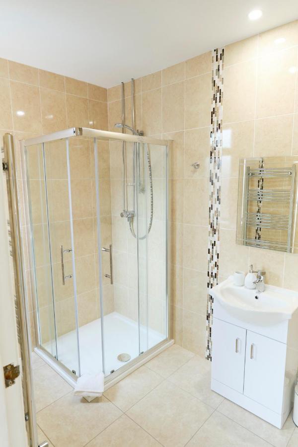 The Cloisters Hotel ดิงเกิล ภายนอก รูปภาพ